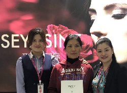 祝賀云南馬女士與SEYASINT圣悅詩國際達成長期戰略合作